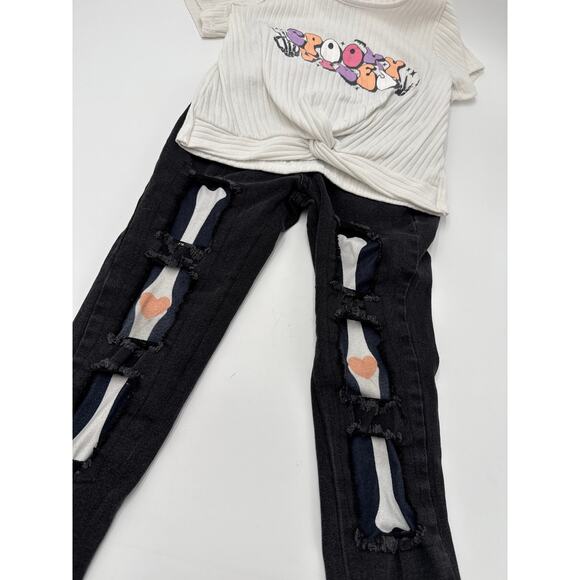 Sparkle in Pink | Girls 3X (8/9) | Spooky Vibes Tee & Distressed Denim Outfit - Picture 1 of 8